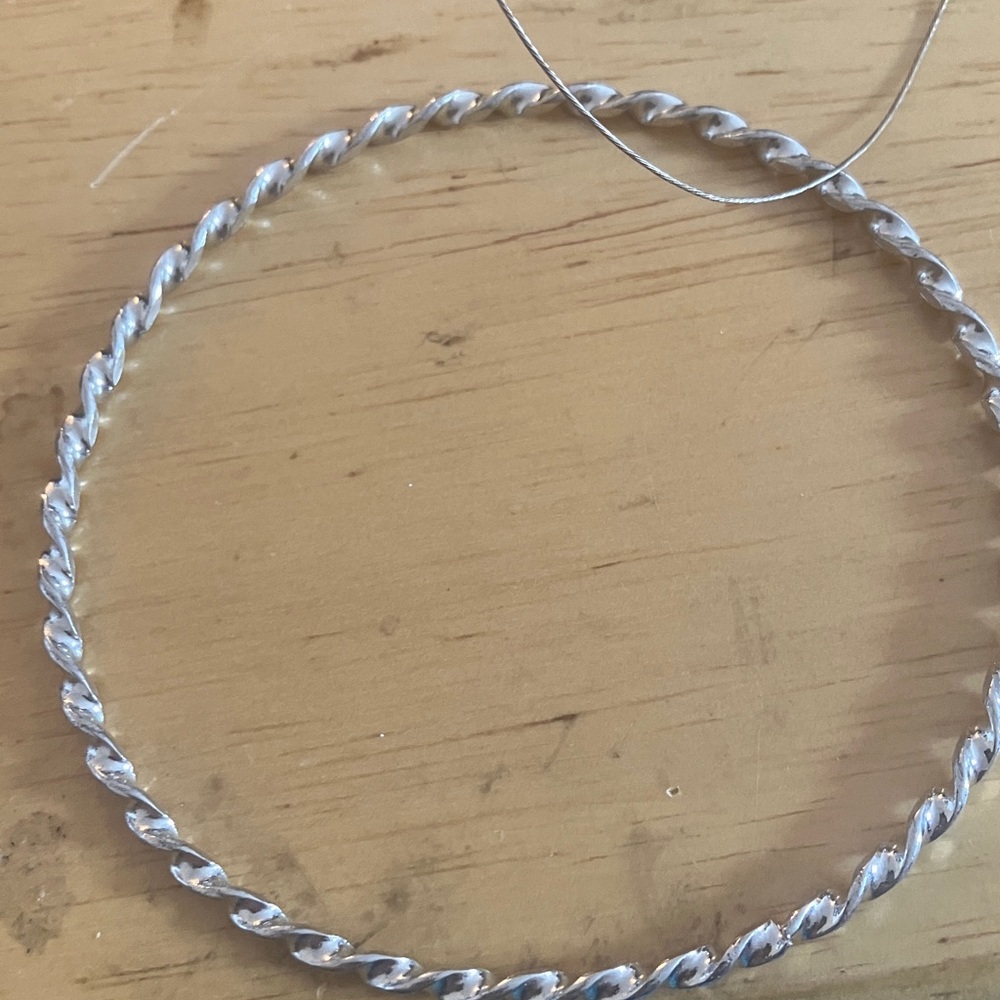 Silver thin  Twisted Rope Bracelet - Picture 2 of 2